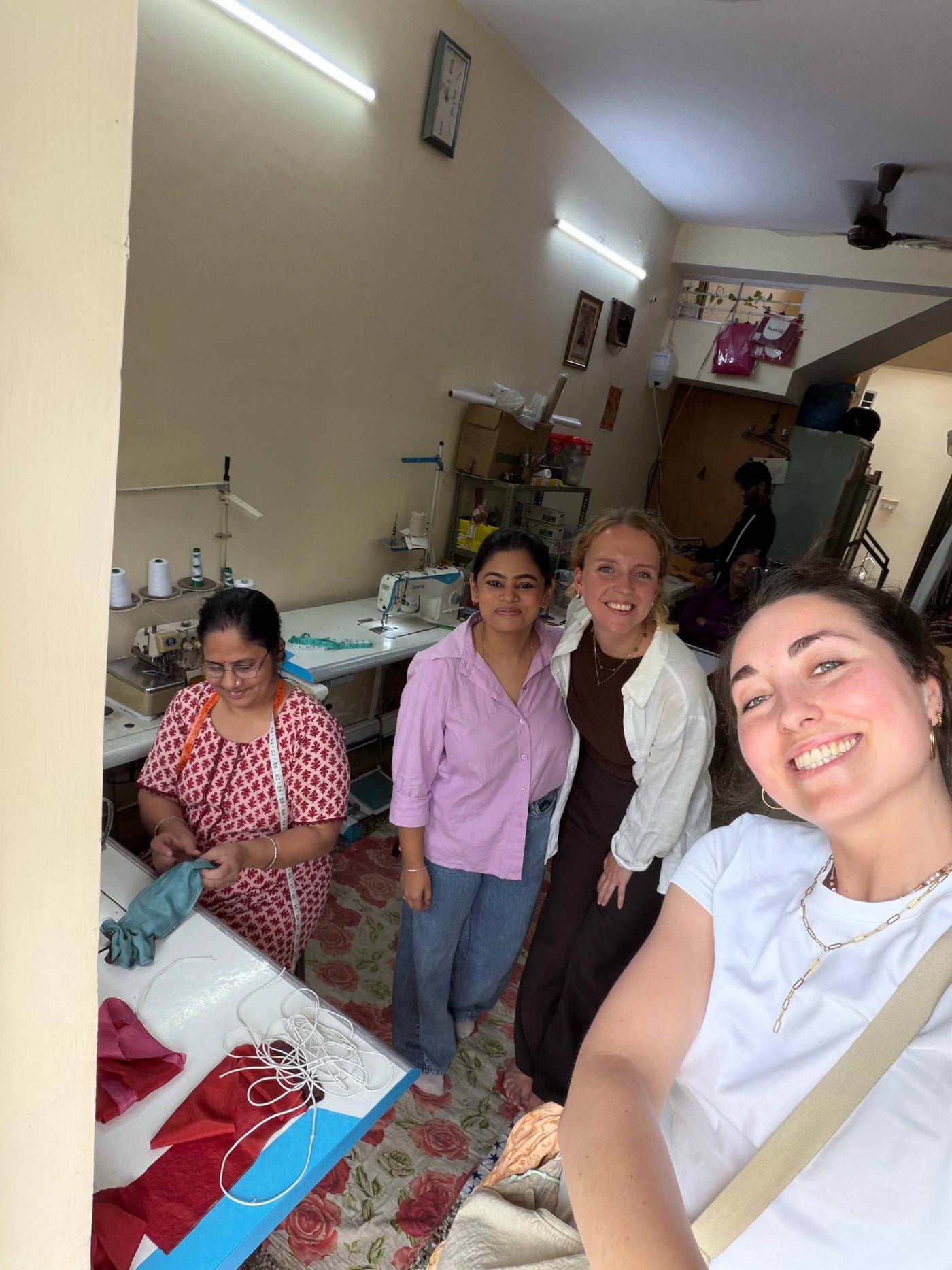 In the Ecoshi workshop with the Luna Mesa team